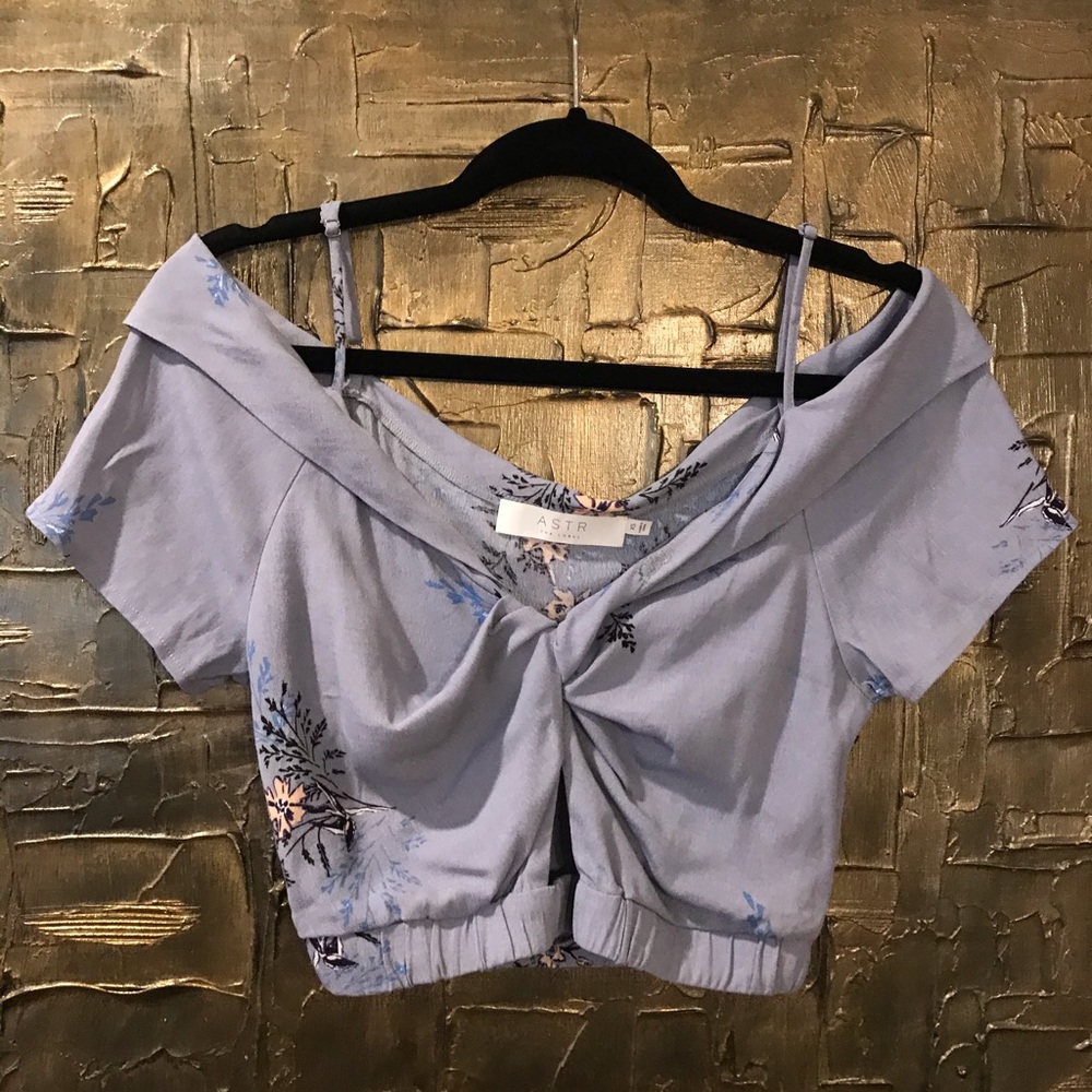 ASTR The Label Cut Out Floral Crop Top XS